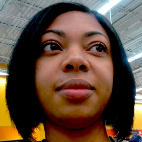 Meet your Posher, Kymberly - Picture 1 of 2